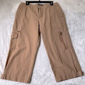CHAPS Khaki Cargo Pockets Cropped Pants Size 10